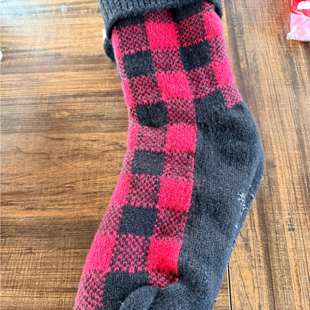 Plaid Red And Black Slipper Socks Brand New